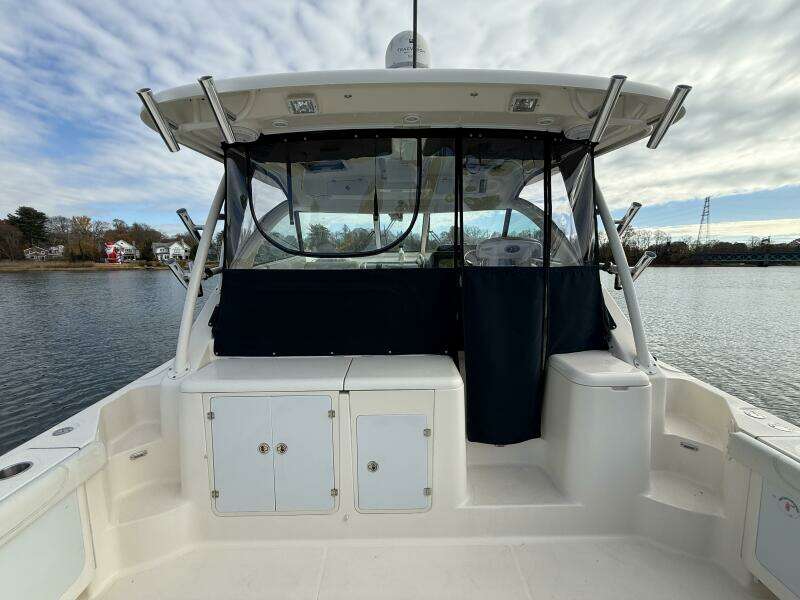 37ft Pursuit Yacht For Sale