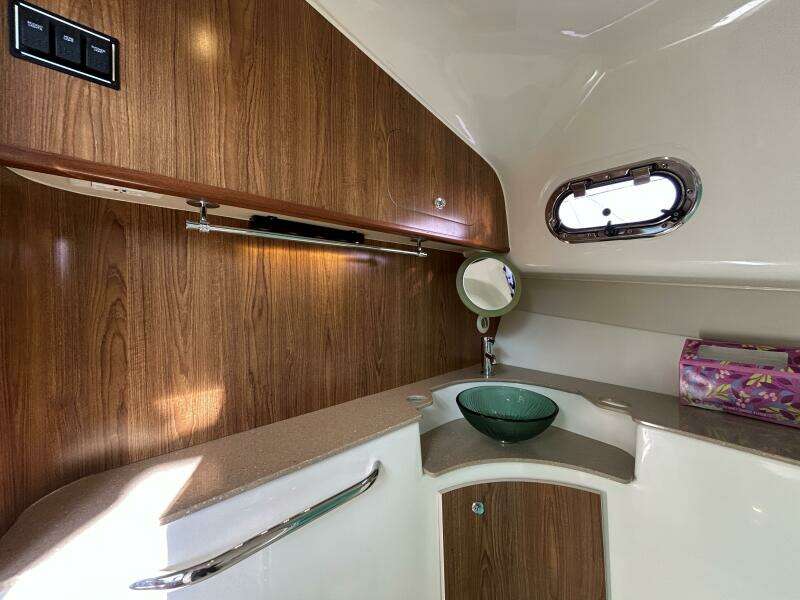 37ft Pursuit Yacht For Sale