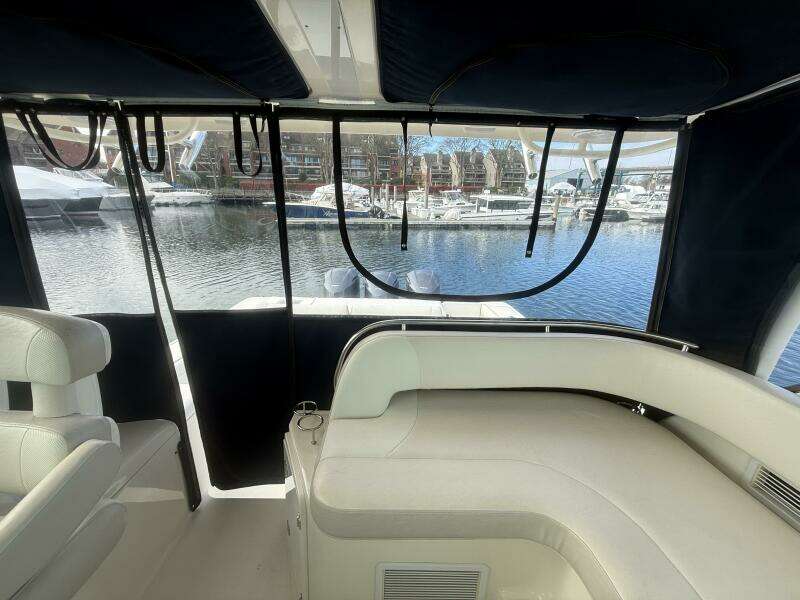 37ft Pursuit Yacht For Sale