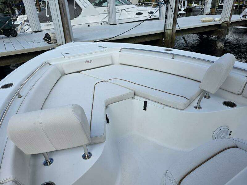 22ft Sea Hunt Yacht For Sale