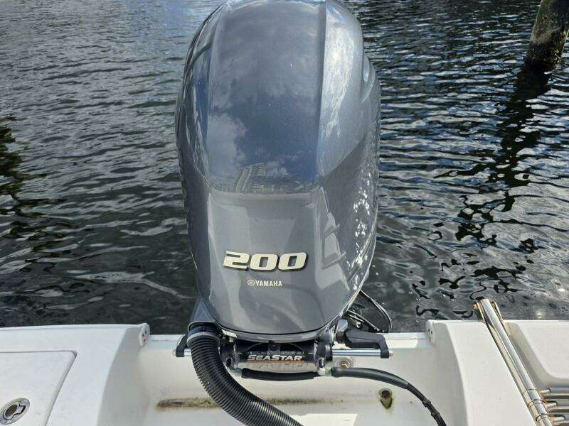 22ft Sea Hunt Yacht For Sale