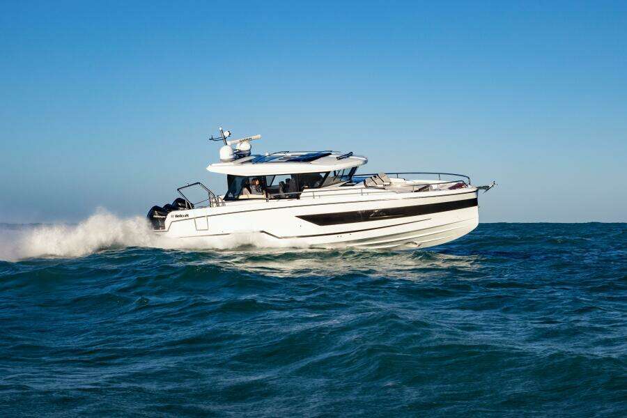 38ft Wellcraft Yacht For Sale