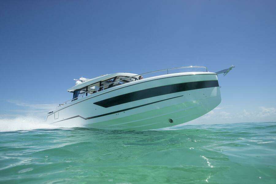 38ft Wellcraft Yacht For Sale