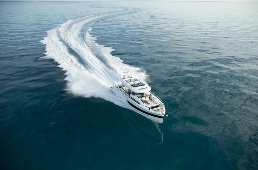 2027 Wellcraft Explorer