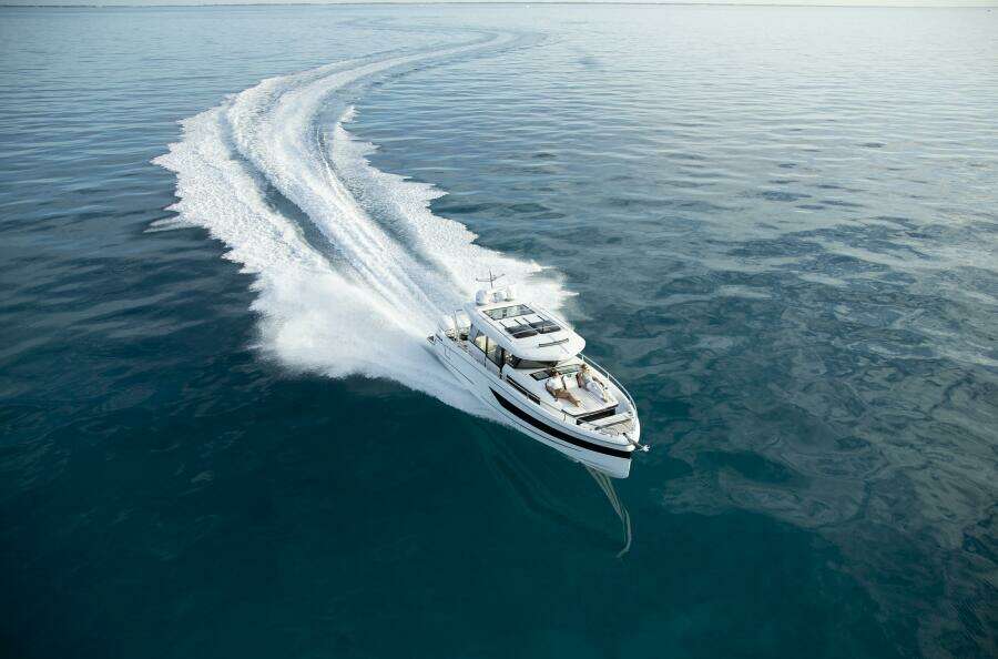 38ft Wellcraft Yacht For Sale