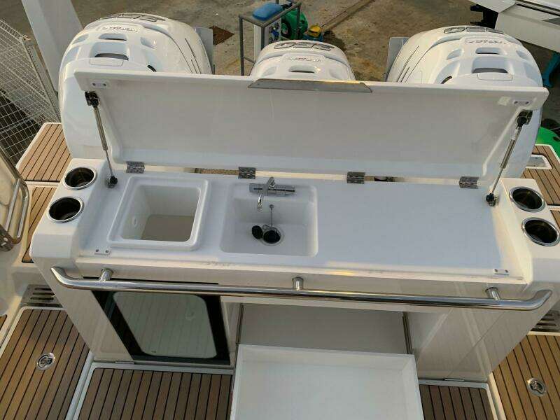 38ft Wellcraft Yacht For Sale