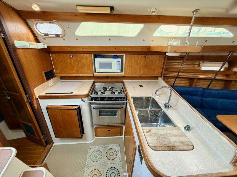 Margaret Ann 38ft Catalina Yacht For Sale