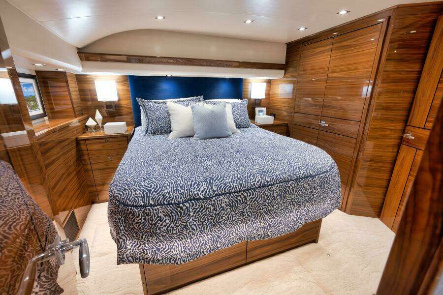 2024 Viking 68 Convertible- GYS TRADE- Master Stateroom