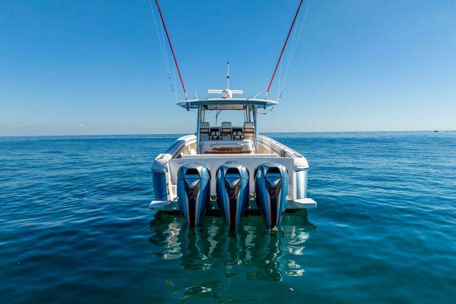 47ft Intrepid Yacht For Sale