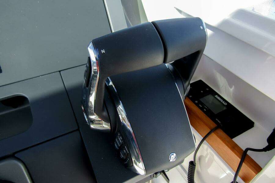 31ft Nimbus Yacht For Sale