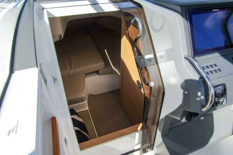 31ft Nimbus Yacht For Sale