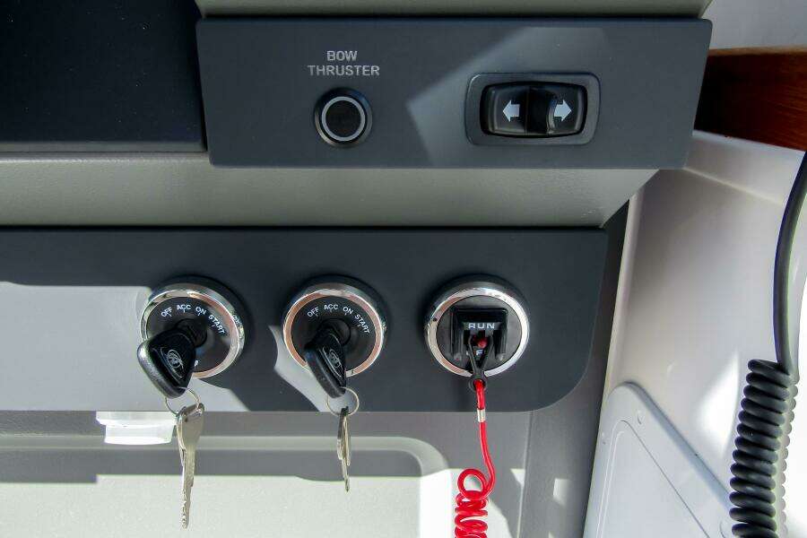 31ft Nimbus Yacht For Sale