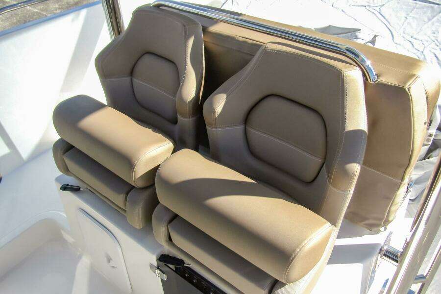 31ft Nimbus Yacht For Sale