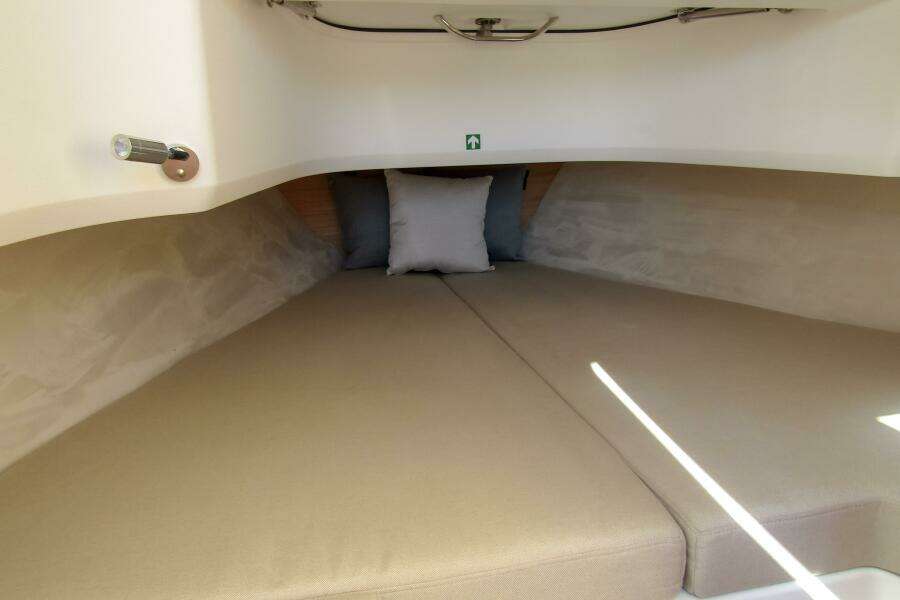 31ft Nimbus Yacht For Sale