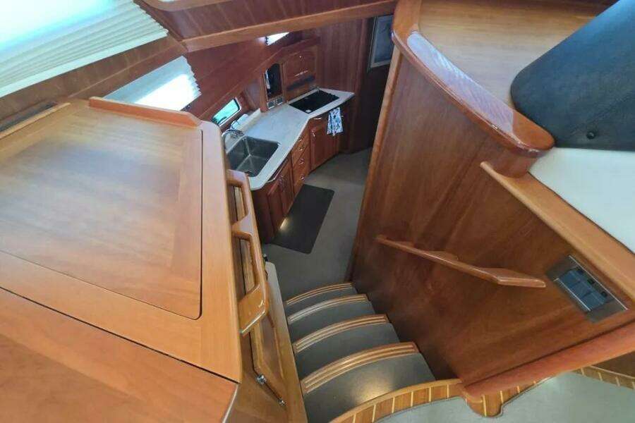 Vertical 48ft Sabre Yacht For Sale