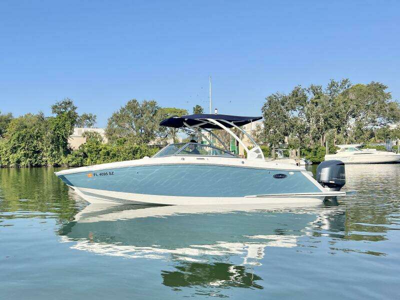 25ft Cobalt Yacht For Sale