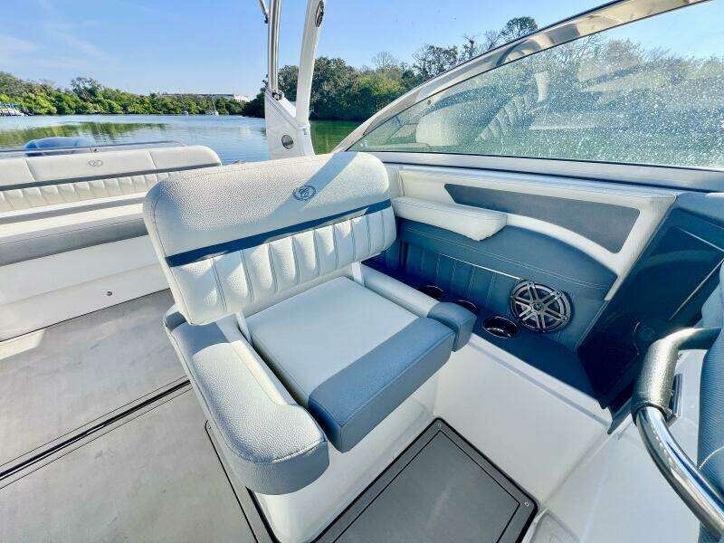 25ft Cobalt Yacht For Sale