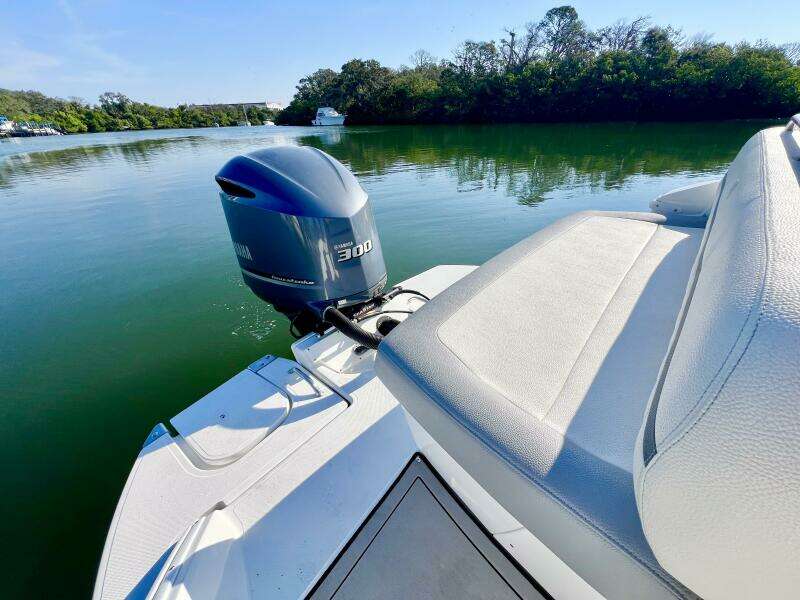 25ft Cobalt Yacht For Sale