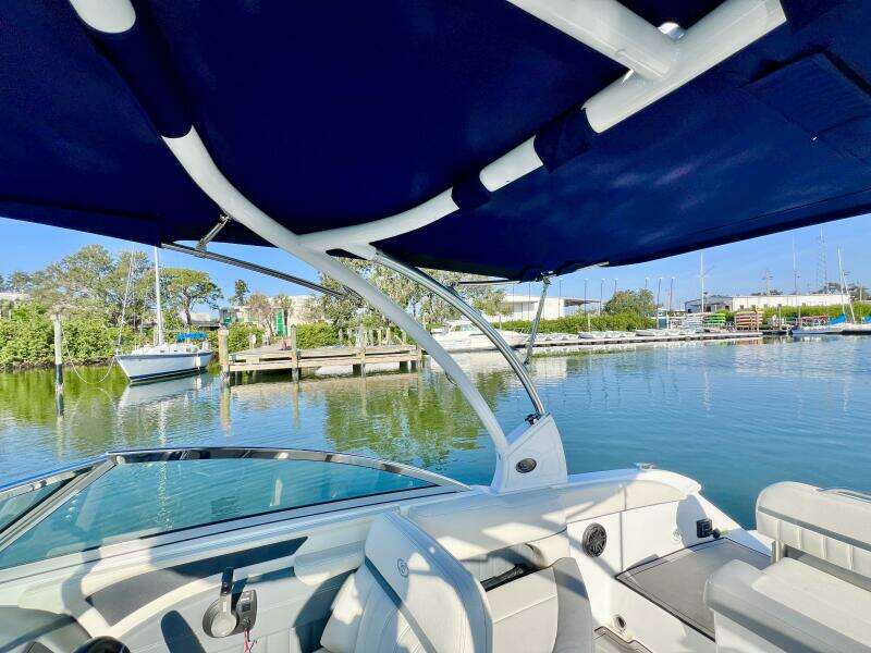 25ft Cobalt Yacht For Sale