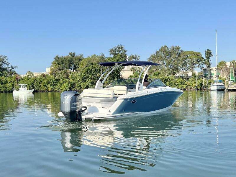 25ft Cobalt Yacht For Sale