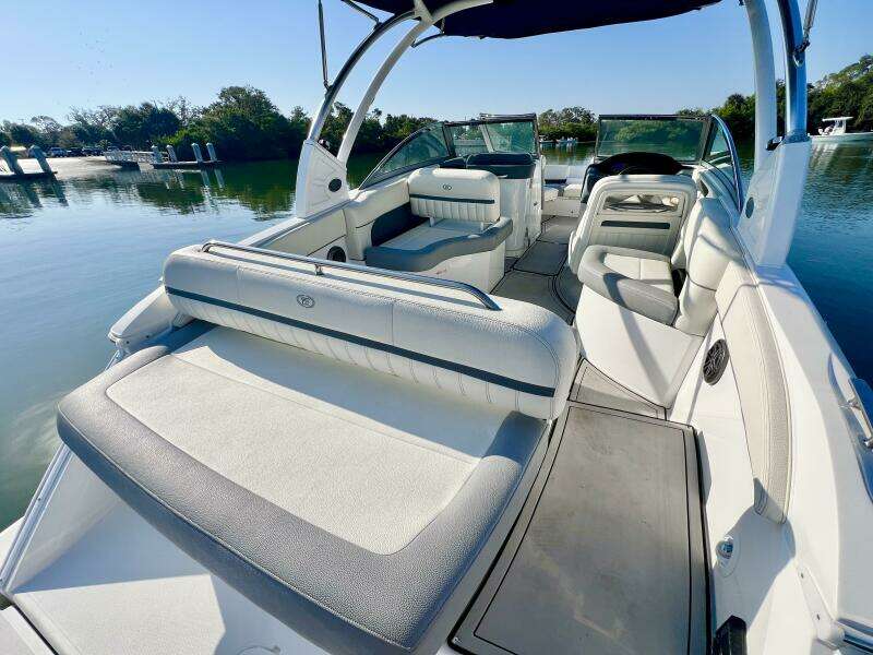 25ft Cobalt Yacht For Sale