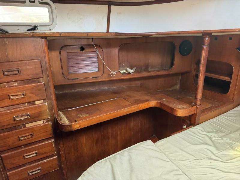 Gallivanter 49ft Hylas Yacht For Sale