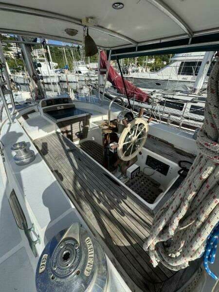 Gallivanter 49ft Hylas Yacht For Sale