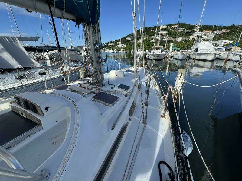 Gallivanter 49ft Hylas Yacht For Sale