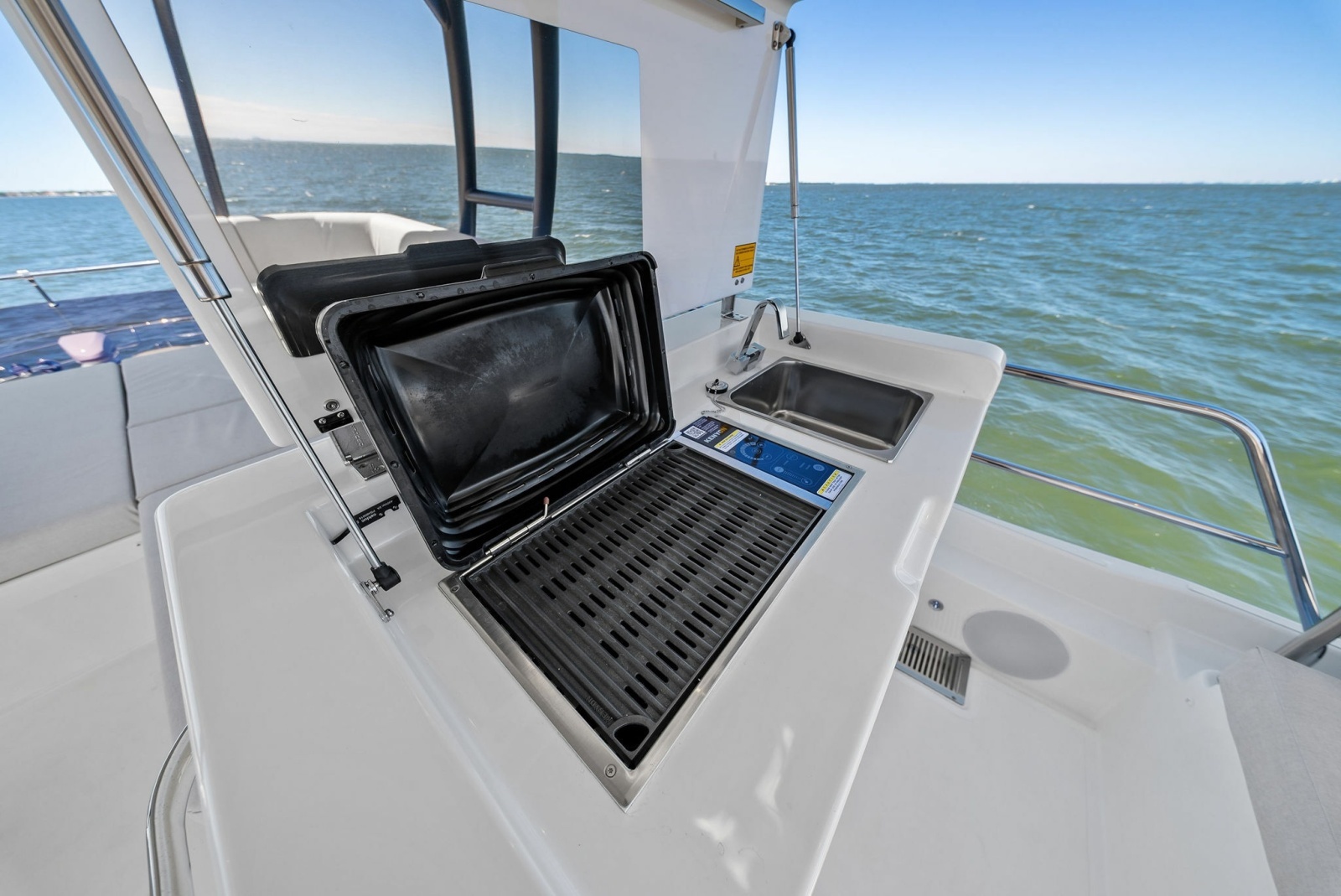 2026 F5.7 Prestige Yachts Flybridge Grill