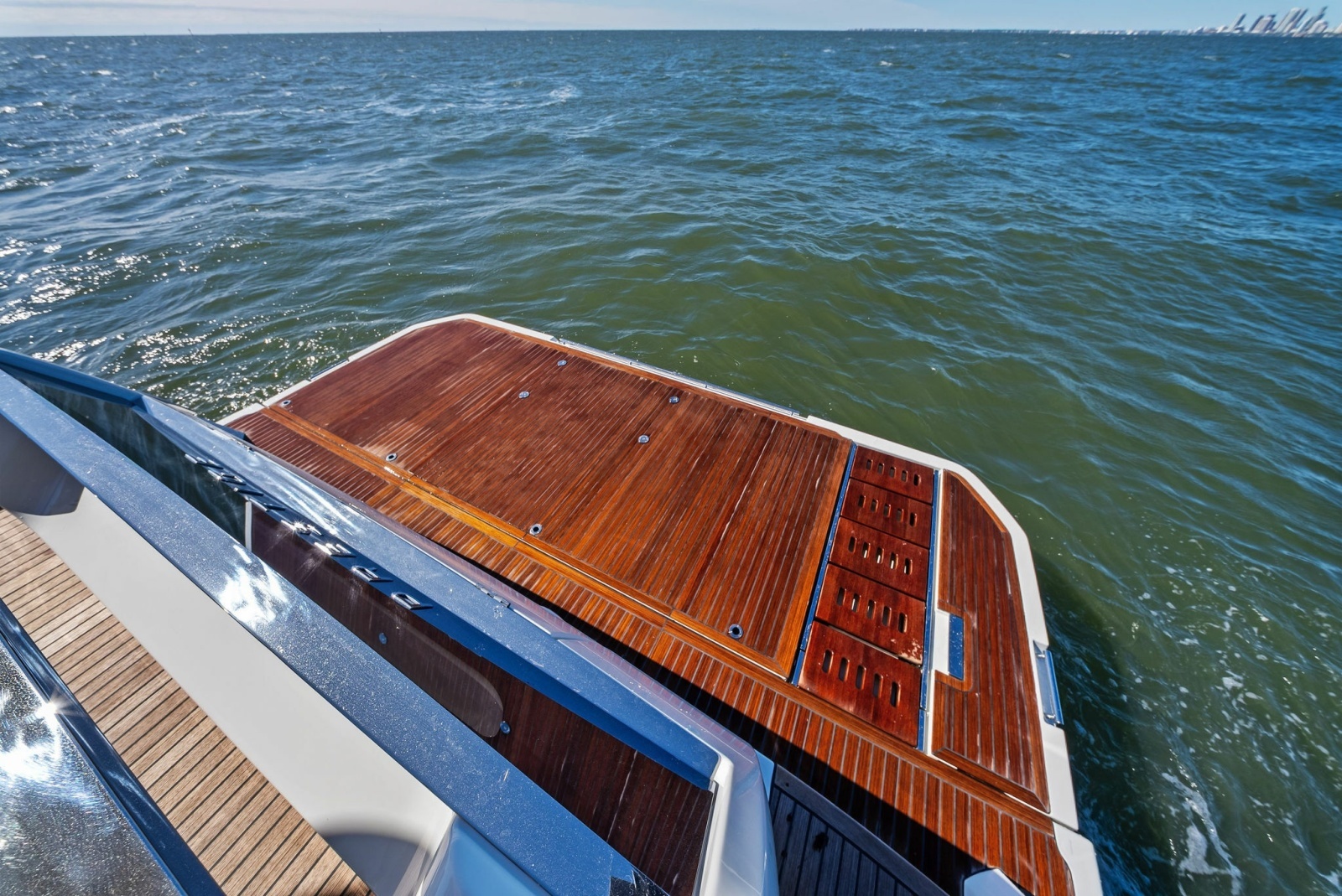 2026 F5.7 Prestige Yachts Hydraulic Swim Platform