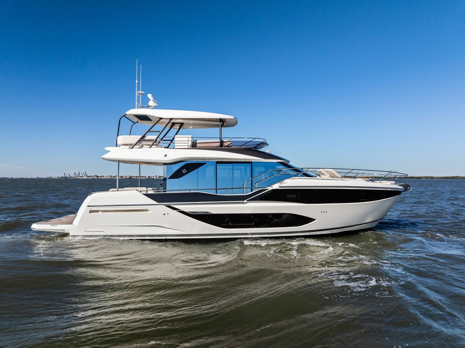 2026 F5.7 Prestige Yachts Profile