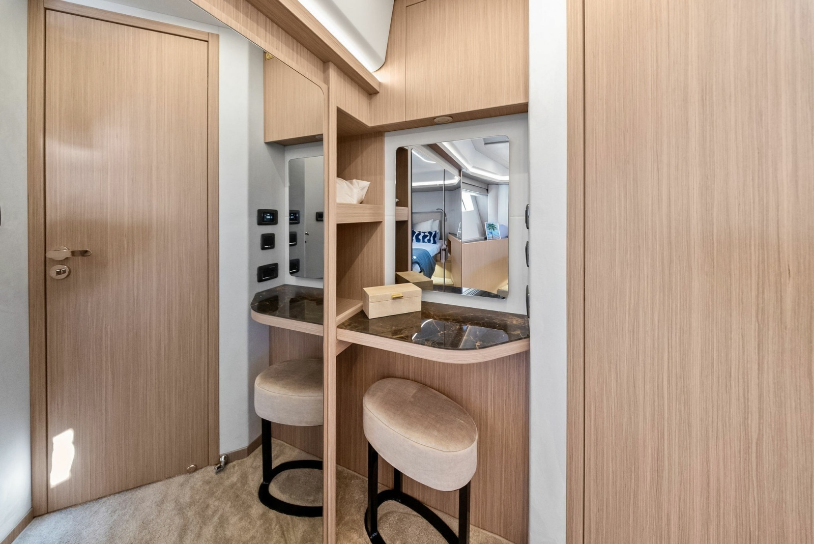 2026 F5.7 Prestige Yachts