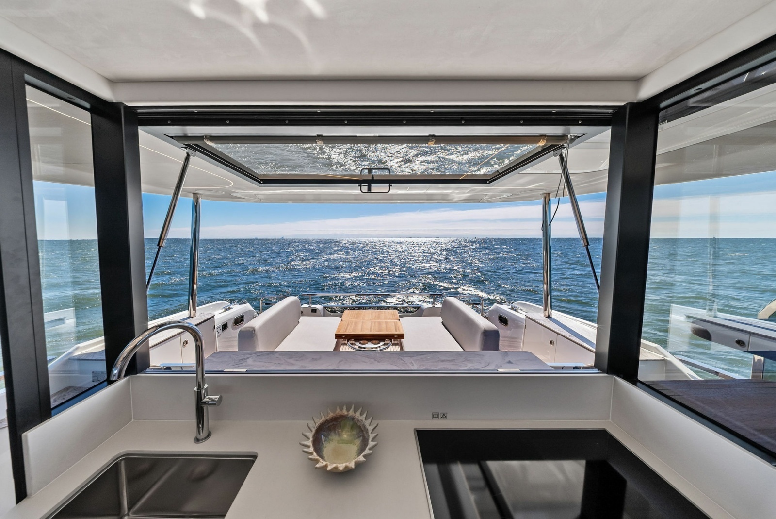 2026 F5.7 Prestige Yachts