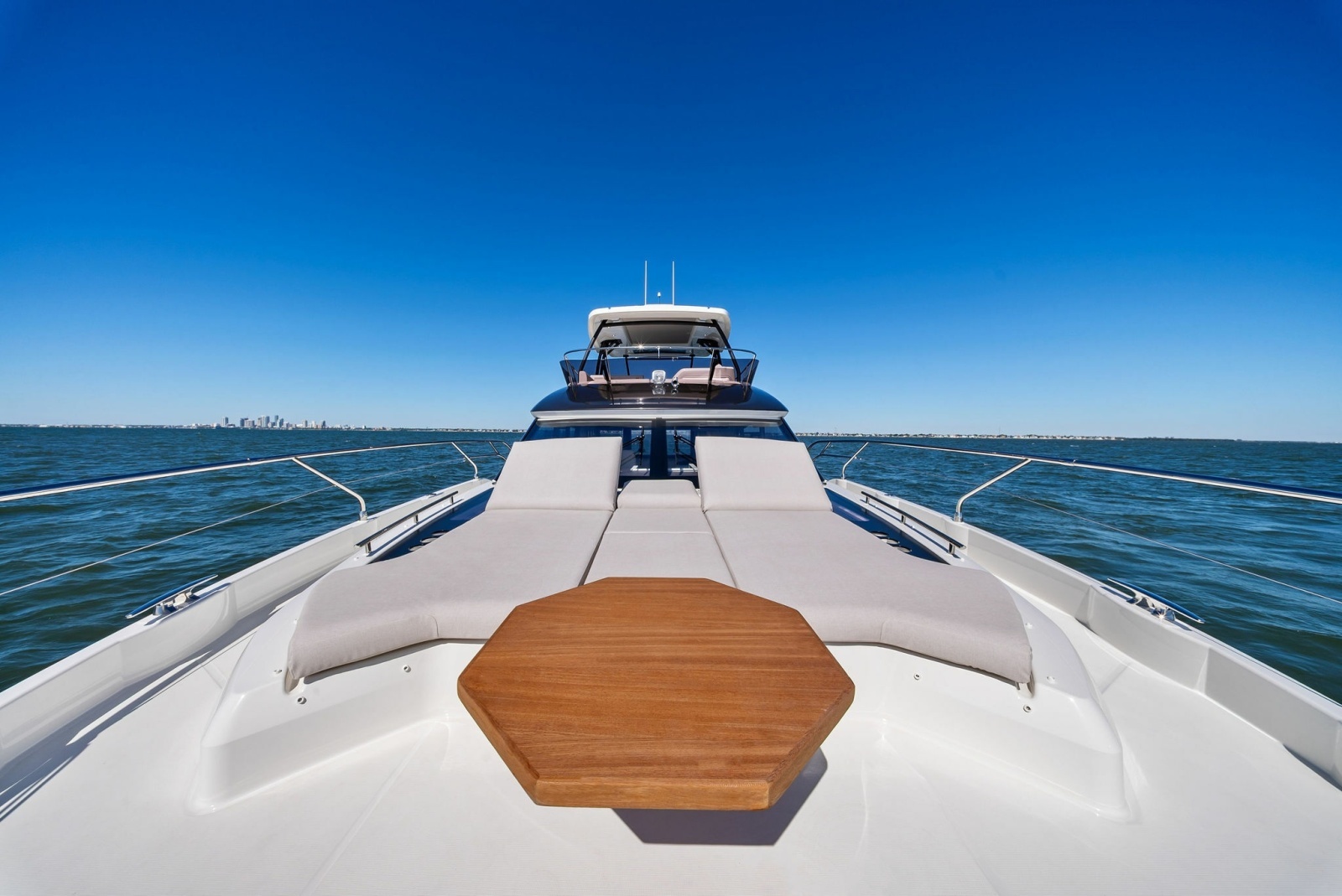 2026 F5.7 Prestige Yachts