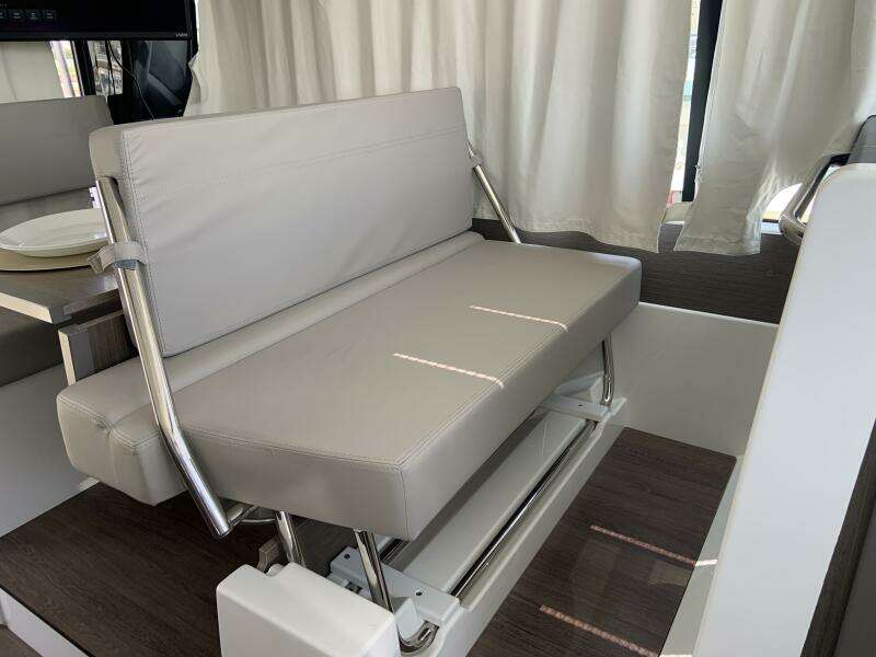 34ft Jeanneau Yacht For Sale