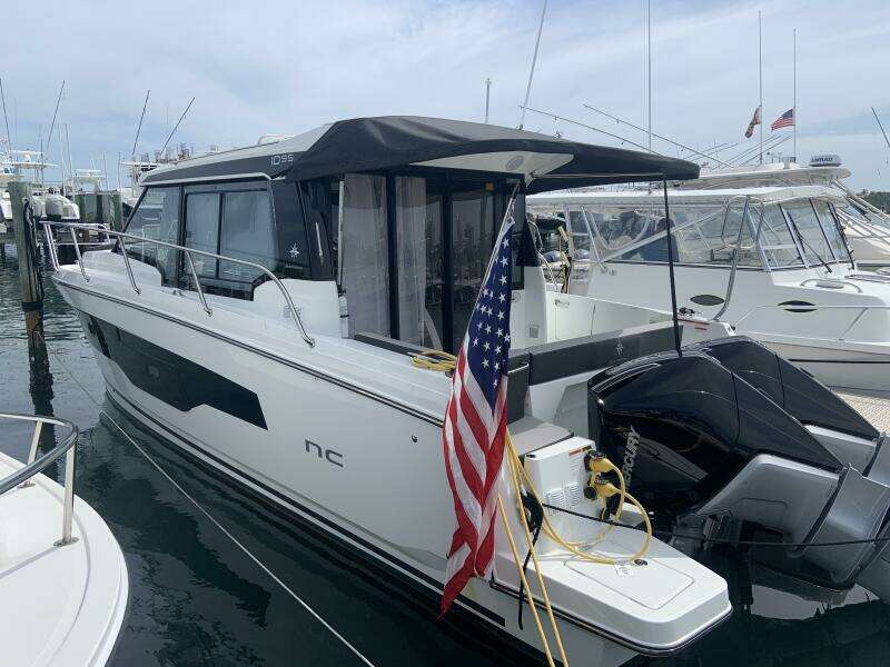 34ft Jeanneau Yacht For Sale