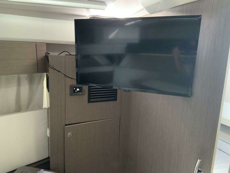 34ft Jeanneau Yacht For Sale