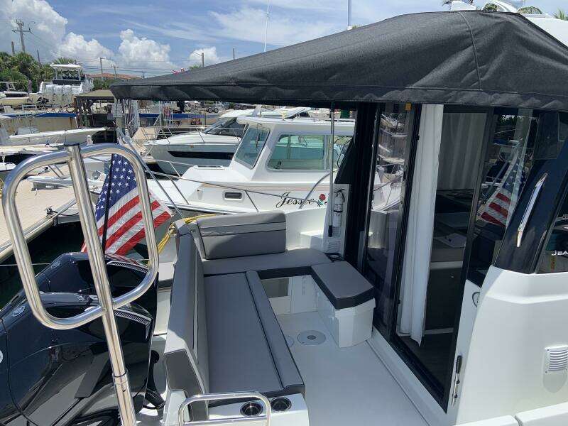 34ft Jeanneau Yacht For Sale