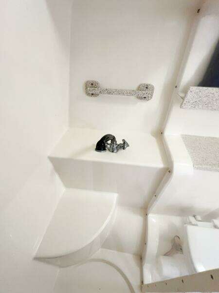 33ft Rinker Yacht For Sale