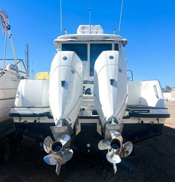 Outta Line 31ft Boston Whaler Yacht For Sale