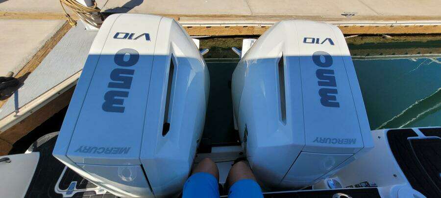 Outta Line 31ft Boston Whaler Yacht For Sale