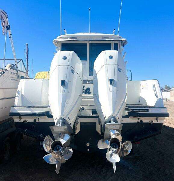 Outta Line 31ft Boston Whaler Yacht For Sale