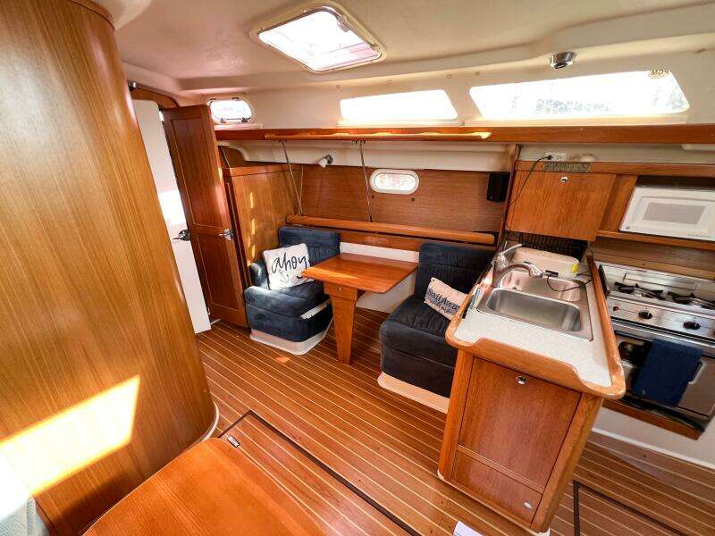 35ft Catalina Yacht For Sale