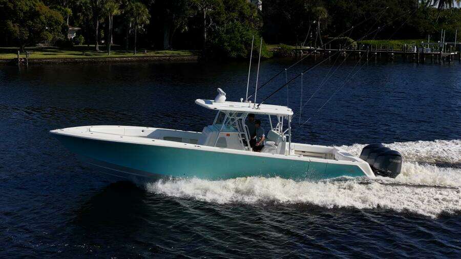 39ft SeaVee Yacht For Sale