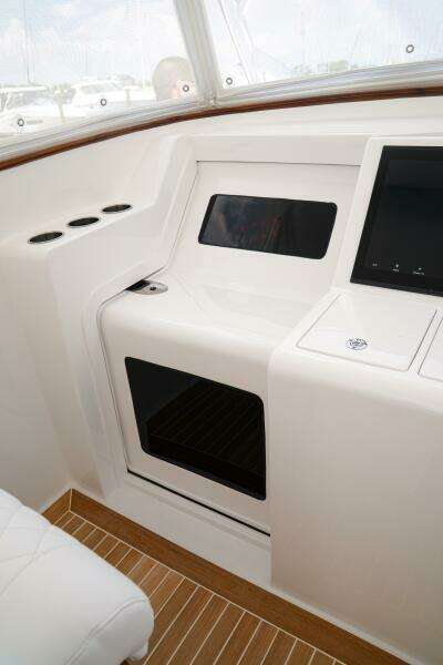 47ft Front Runner Yacht For Sale