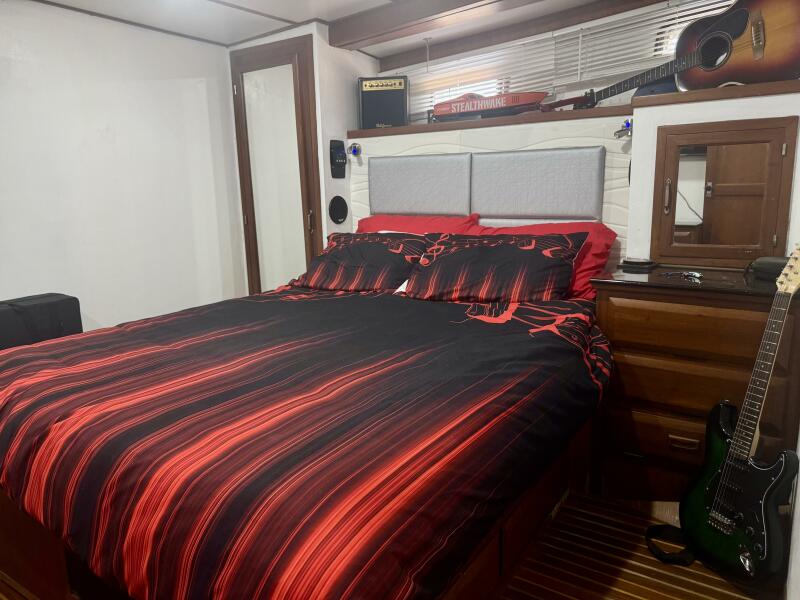 53' 1986 DeFever 53 POC