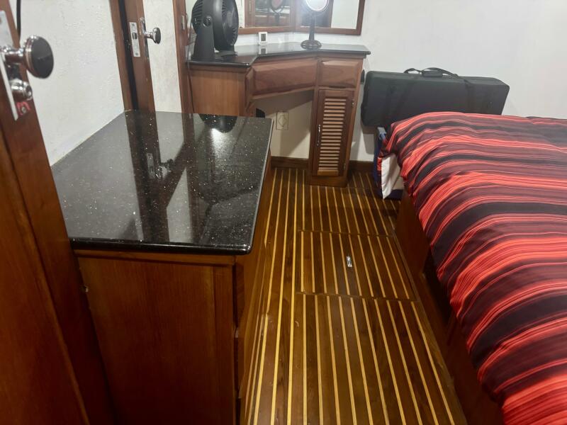 53' 1986 DeFever 53 POC