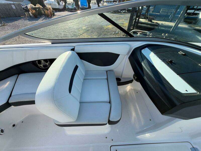 20ft Regal Yacht For Sale