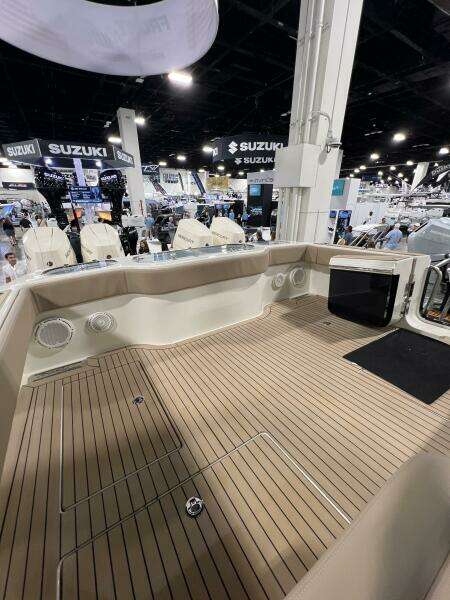 43ft Front Runner Yacht For Sale