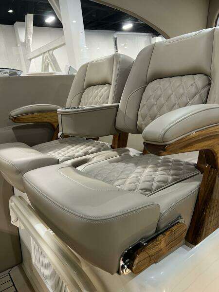 43ft Front Runner Yacht For Sale